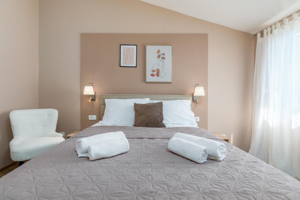 Wine House Apartments & Rooms Marceta 法扎纳 外观 照片