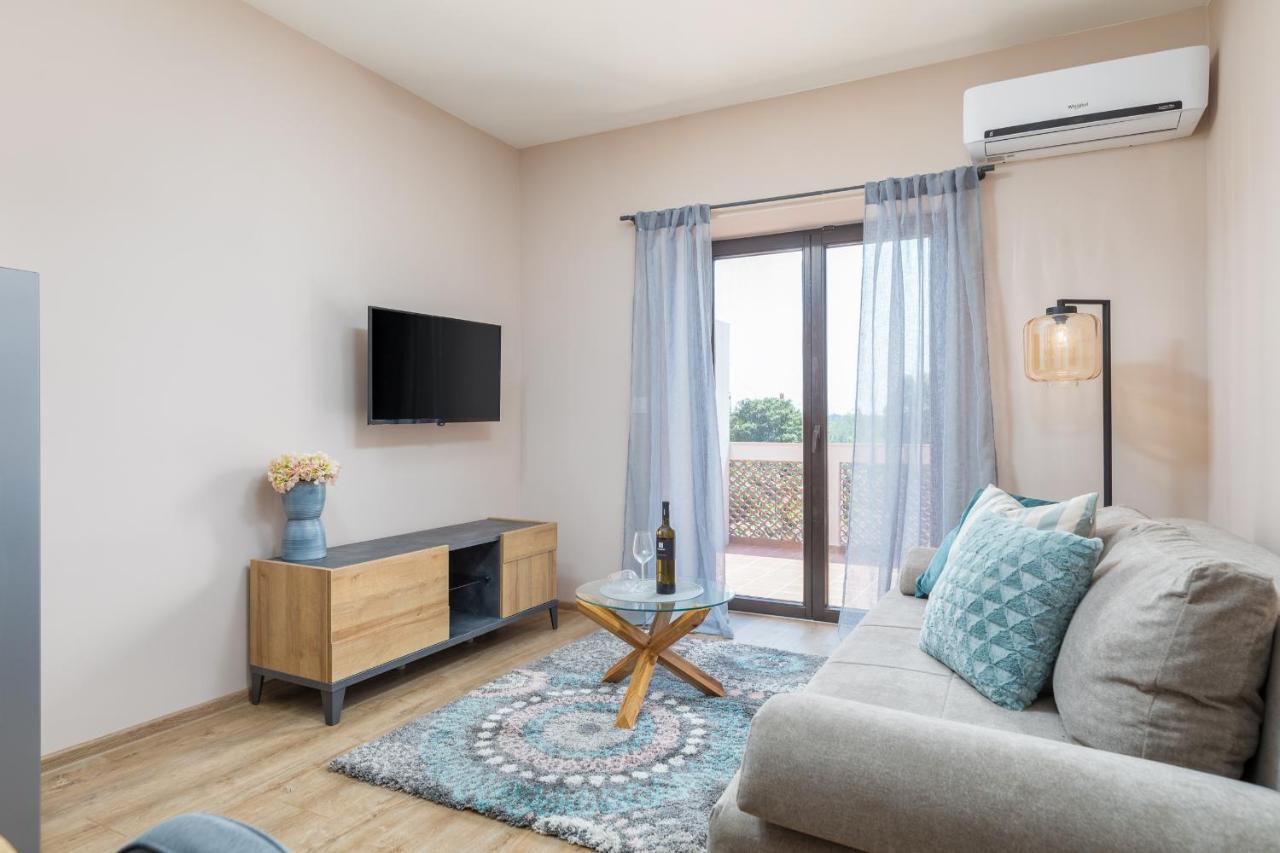 Wine House Apartments & Rooms Marceta 法扎纳 外观 照片