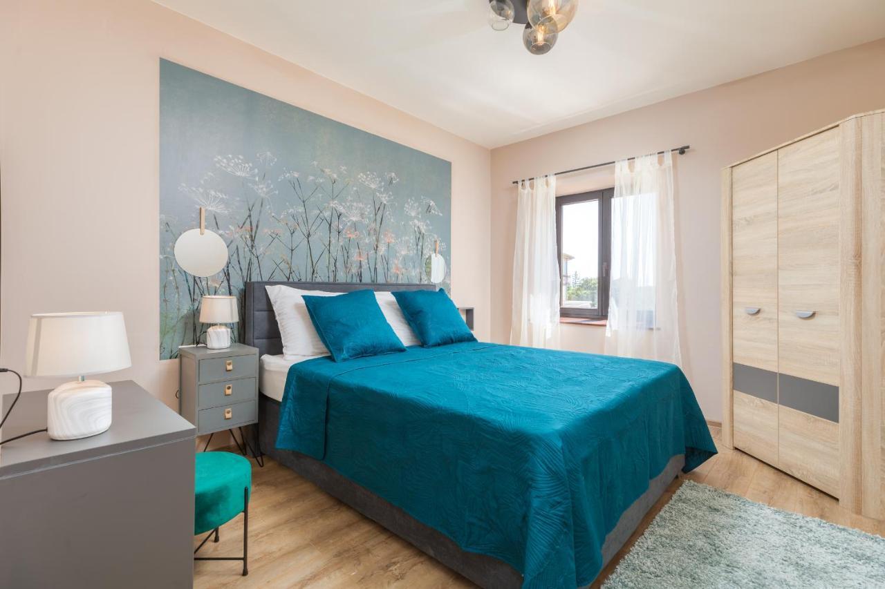 Wine House Apartments & Rooms Marceta 法扎纳 外观 照片